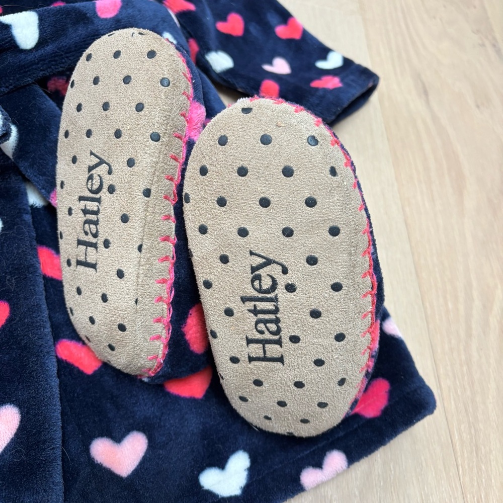 Hatley Robe and Matching Slippers - Picture 2 of 3